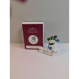 2019‎  Hallmark QXC9029 " Frosty Fun Decade"  Ornament